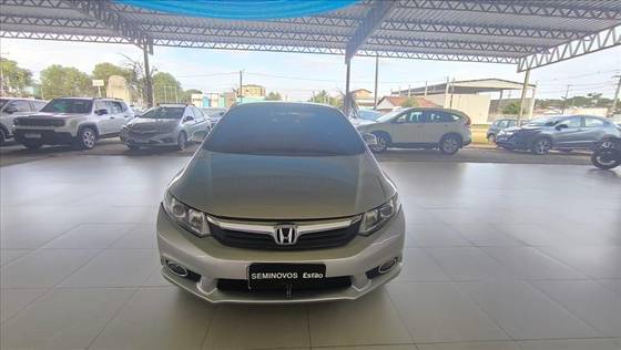 HONDA CIVIC 1.8 LXS 16V FLEX 4P AUTOMÁTICO